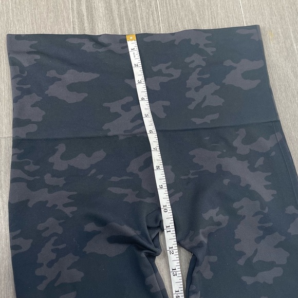 SPANX Look at Me Now Seamless High Waisted Leggings Black Camo Camouflage XL - Picture 15 of 16